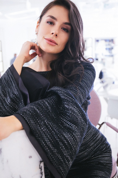 Обаяние буржуазии: телеведущая Иванна Онуфрийчук в fashion story известного украинского бренда